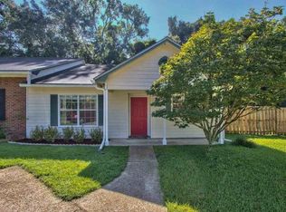 2216 Paul Russell Cir UNIT 18, Tallahassee, FL 32301