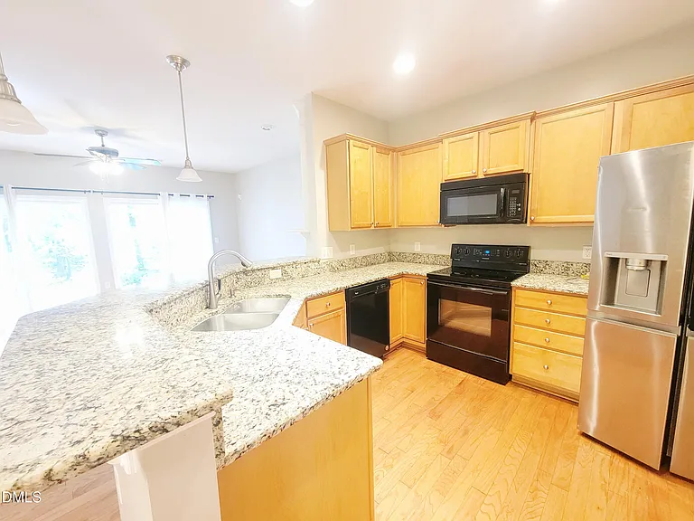 7248 Racine Way — Photo 7