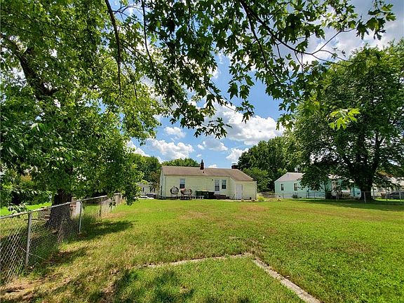 5th image of 3201 Sussex Dr