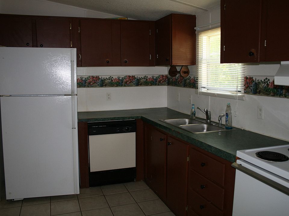 2nd image of 20 Cascade Village Rd