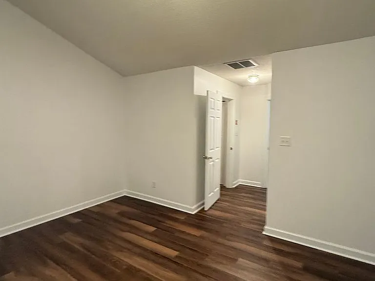 2110 Portofino Ct — Photo 17