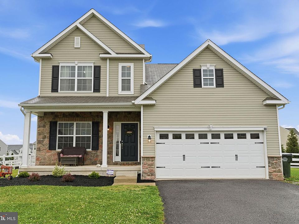 1st image of 75 Windover Dr
