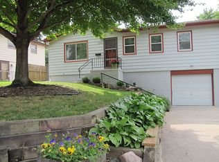 3320 S 89th St, Omaha, NE 68124