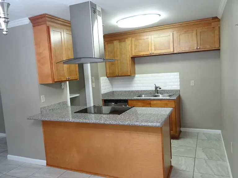 1136 Boreas Dr — Photo 3