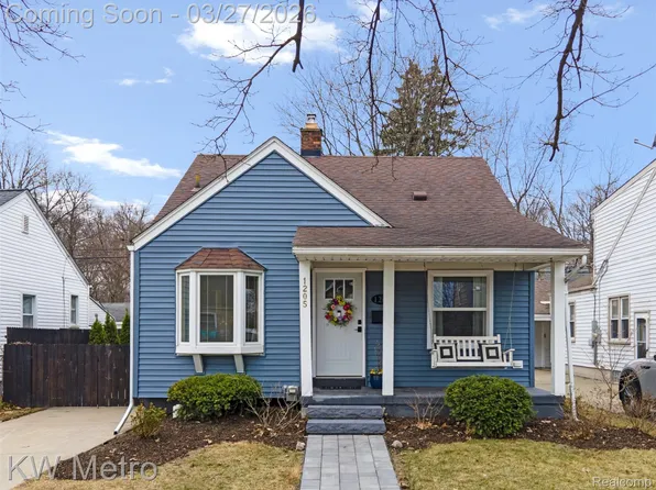 1205 N Wilson Ave, Royal Oak, MI 48067