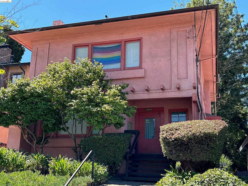 1st image of 621 E 21st St