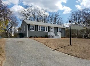 169 Burnham Rd, Lowell, MA 01852