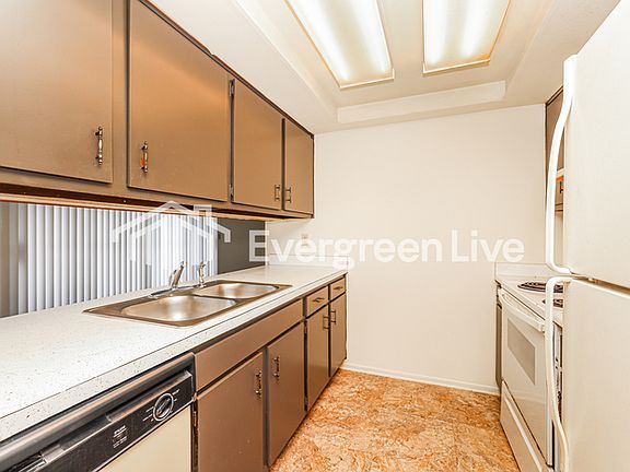5th image of 5841 Troy Villa Blvd