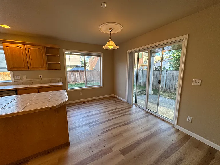 214 195th Pl SW — Photo 13