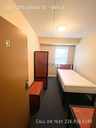 101 Lester St Photo 1