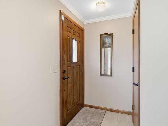 4th image of 64 Brookwood Dr