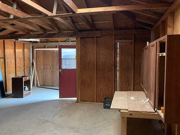 2nd image of 11201 W Kansas Ave