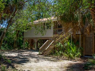 3310 Myrtle St, Edisto Island, SC 29438