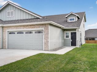 2517 Arlene Pl, Lawrence, KS 66046