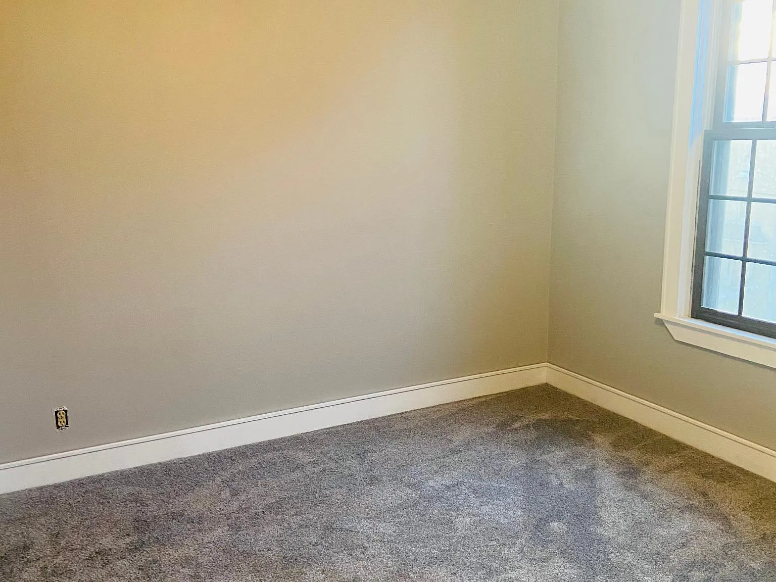 2 bed, 900 sqft, $1,400 — Photo 4