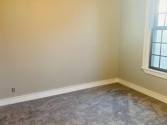 4th image of 2116 N Booth St #2