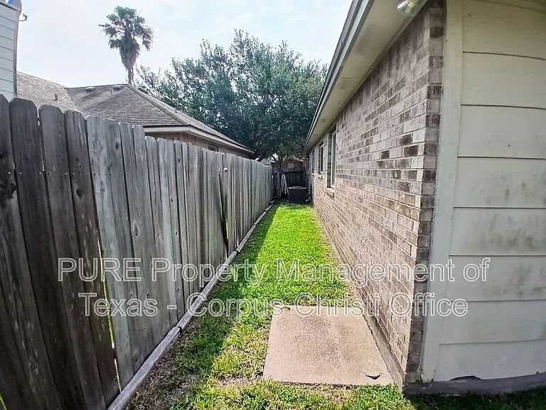 7609 Cold Springs Dr — Photo 35