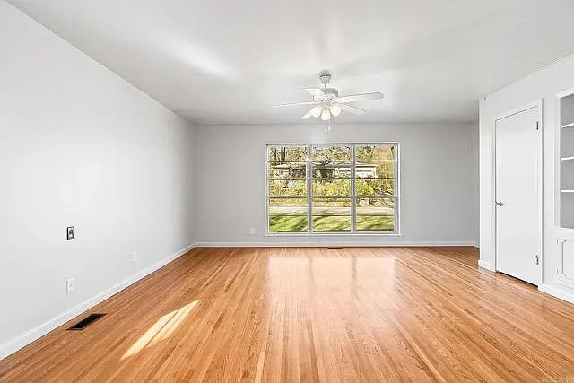 921 N Bryan St #1 — Photo 8