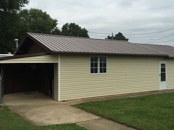 4th image of 390 Camp St