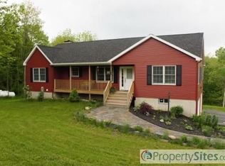 149 Michael Rd, East Greenbush, NY 12061