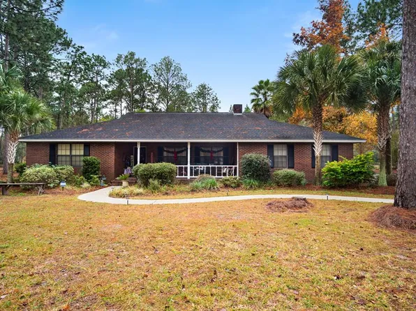 338 S Forest Dr, Jesup, GA 31545