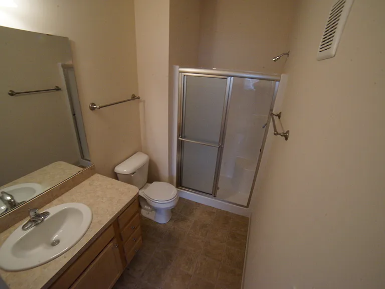 Aquamarine Apartments — Photo 115