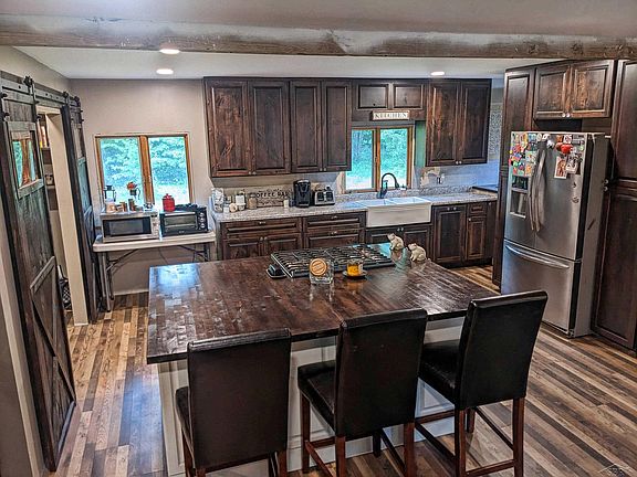 3rd image of 10260 Rathbun Way