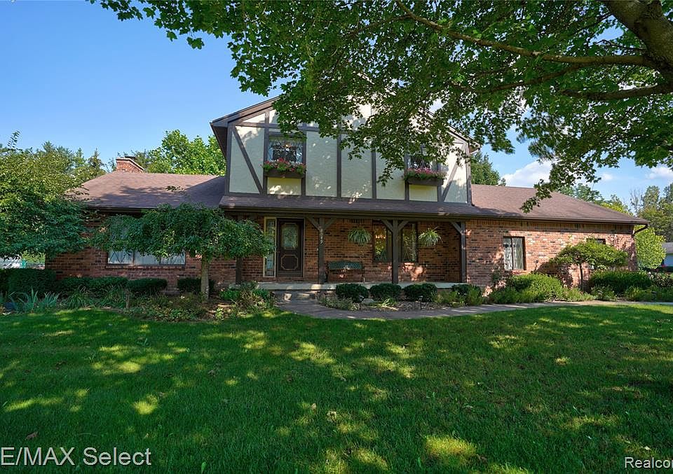 1st image of 8349 Hidden Creek Dr