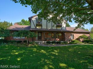 8349 Hidden Creek Dr, Flushing, MI 48433