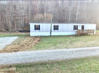 85 Crimson Ln, Olive Hill, KY 41164