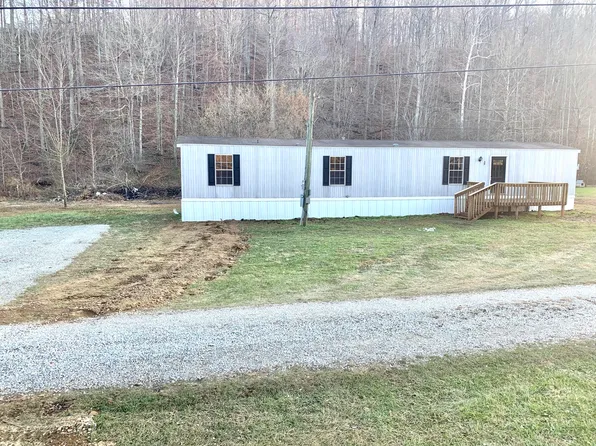 85 Crimson Ln, Olive Hill, KY 41164