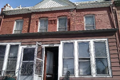 1st image of 11343 S Forrestville Ave