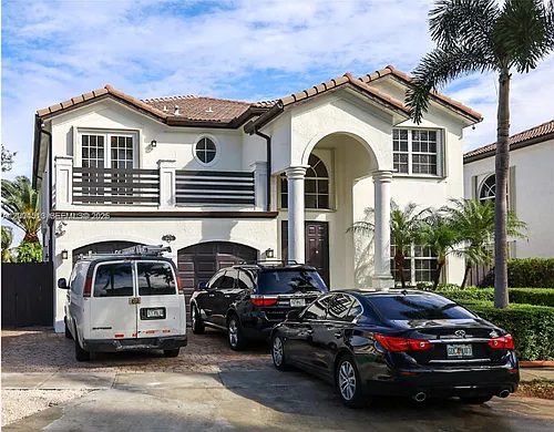 16473 SW 59th Ter Photo 1