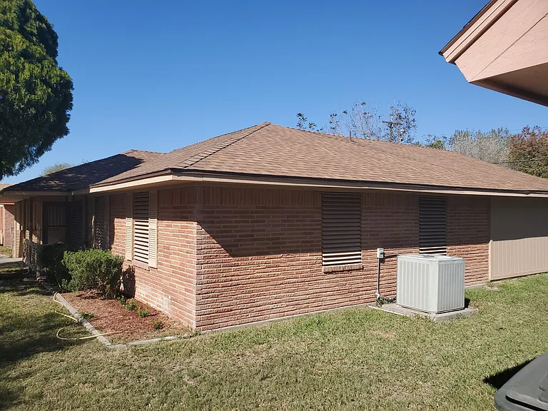 2313 Haine Dr — Photo 5