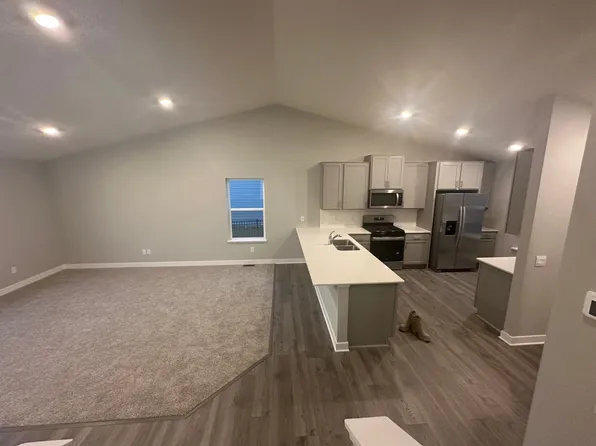 (undisclosed Address), Lakeville, MN 55044