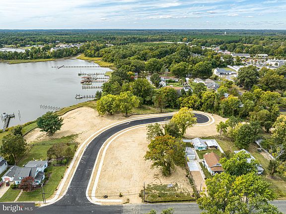 3rd image of 300 Lynnhaven Ave Lot 18