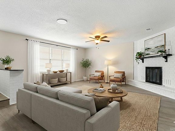 5th image of 8563 Renee Cir