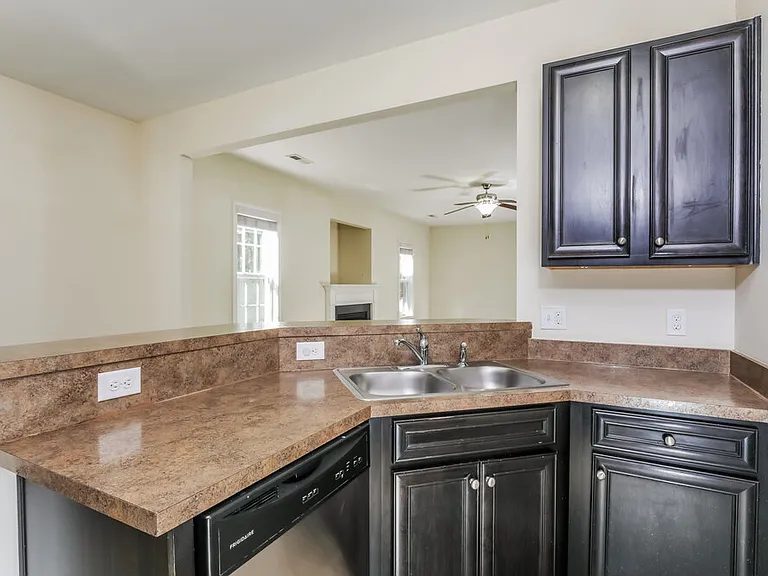 1301 Braemar Highland Dr — Photo 8