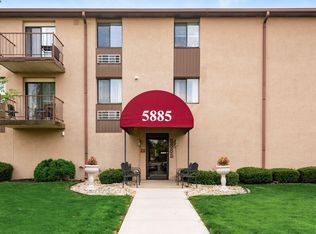 5885 Beechcroft Rd APT 104, Columbus, OH 43229