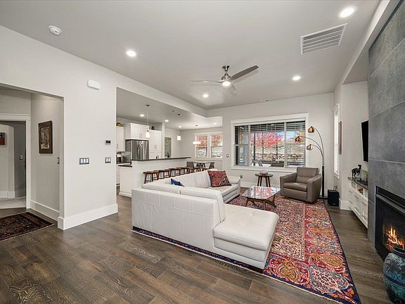 5th image of 24302 E Pinnacle Ct