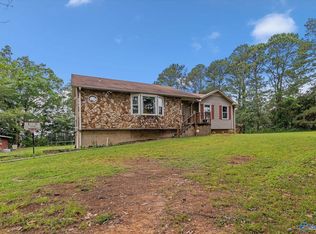 129 Echo Ln, Toney, AL 35773