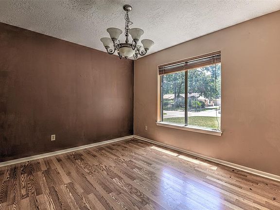 2nd image of 2111 Pine River Dr