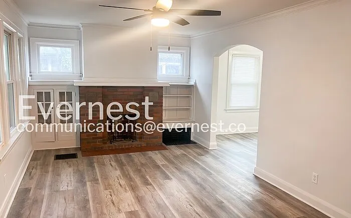2730 Elliott Ave — Photo 7