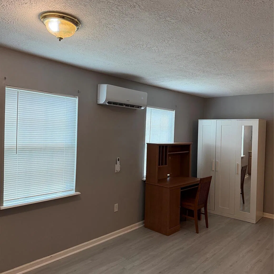 Studio, 1.0 bath, 480 sqft, $825 — Photo 4