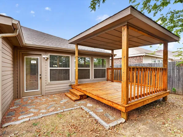 1413 Thibodaux Dr, Greenville, TX 75402