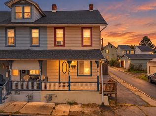 19 Railroad St, Catasauqua, PA 18032