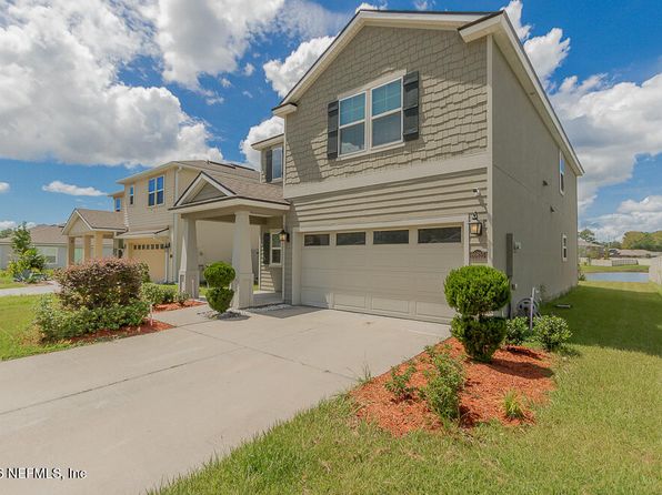 86610 Nassau Crossing Way, Yulee, FL 32097 – 4-bedroom rental in Yulee