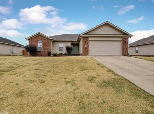 26 Lakeside Dr, Ward, AR 72176