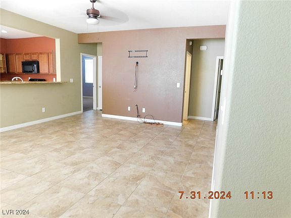 4th image of 172 Crested Creek Ave