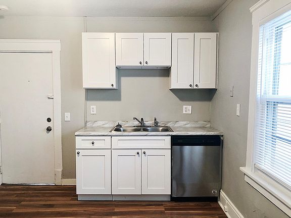 2nd image of 3427 W 54th St #1